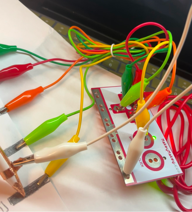 By using pencil strokes to connect the circuit with MakeyMakey, the control interacts with the visual effect.